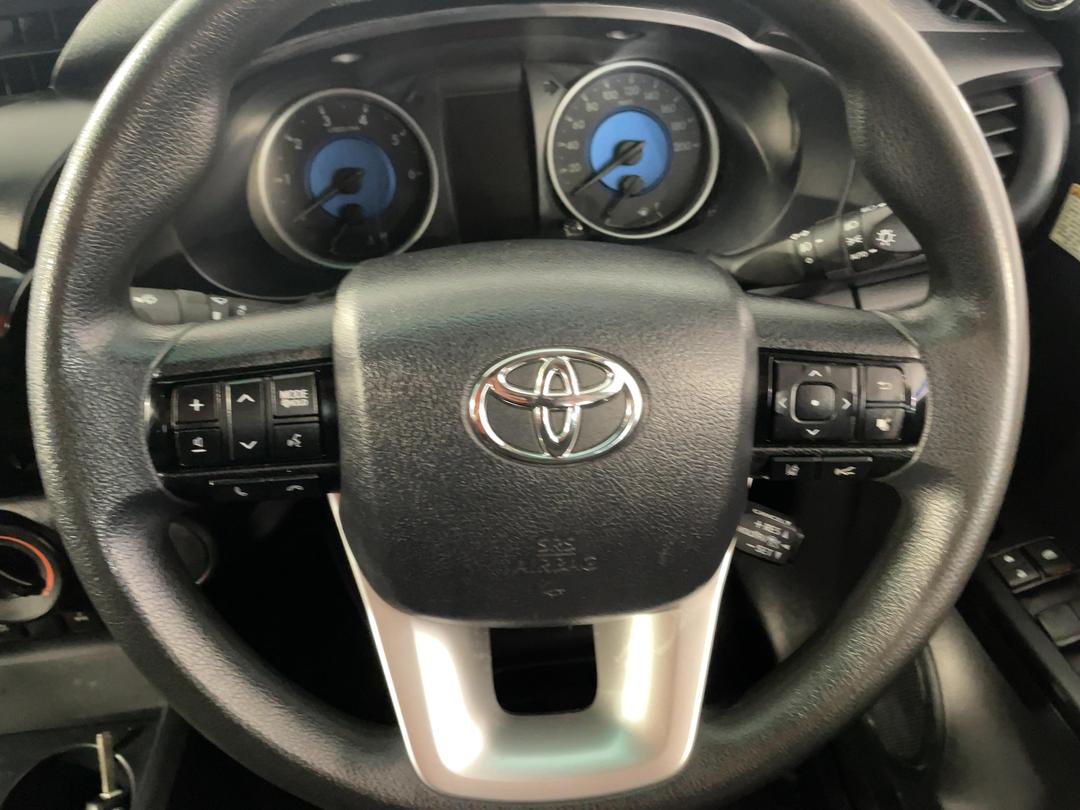Photo '25' of Toyota Hilux