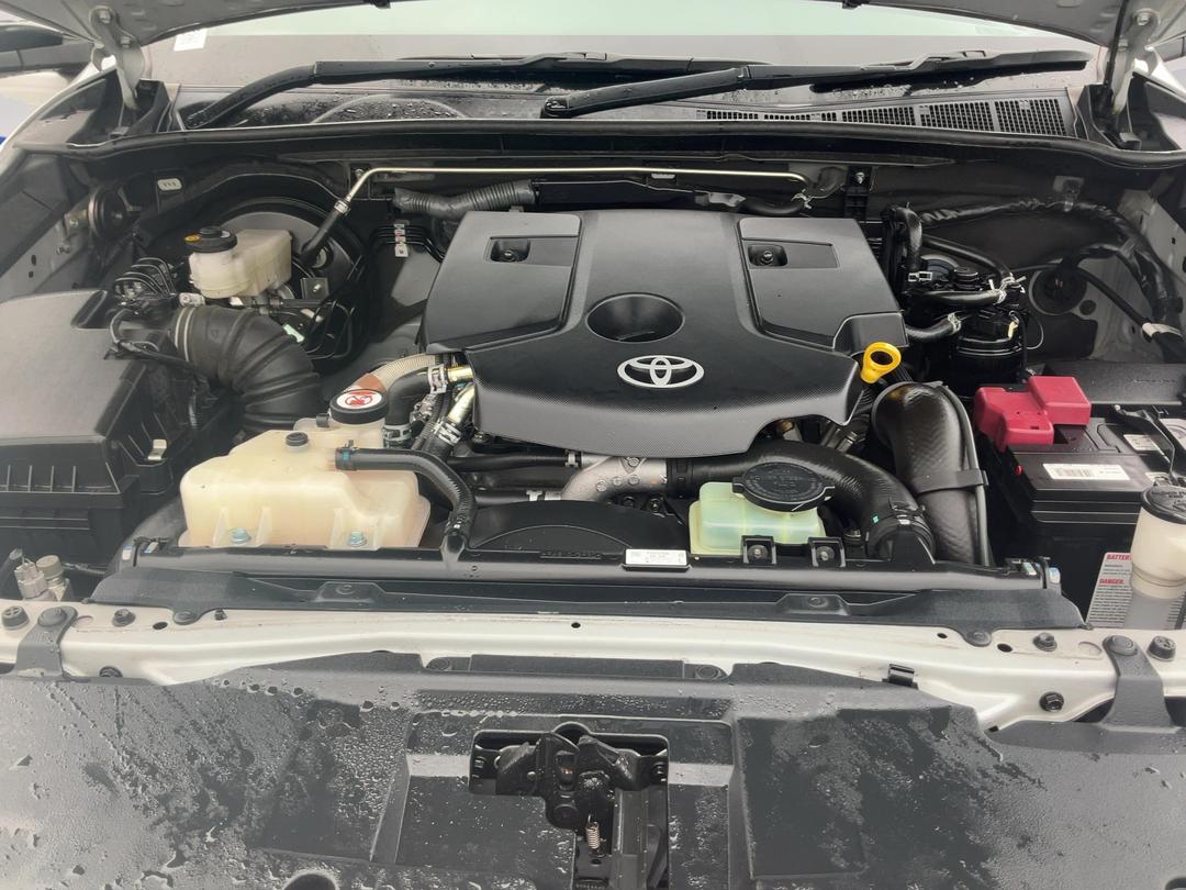 Photo '13' of Toyota Hilux
