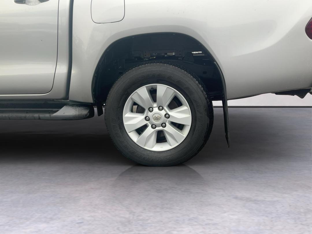 Photo '11' of Toyota Hilux