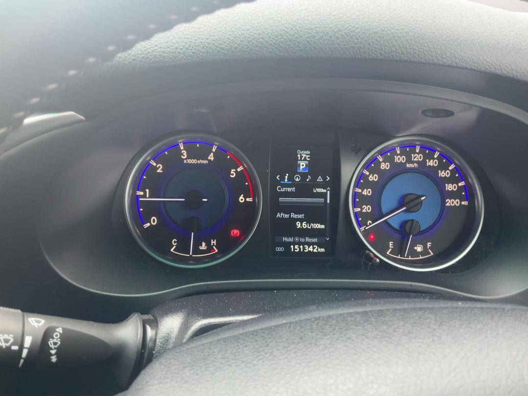 Photo '21' of Toyota Hilux