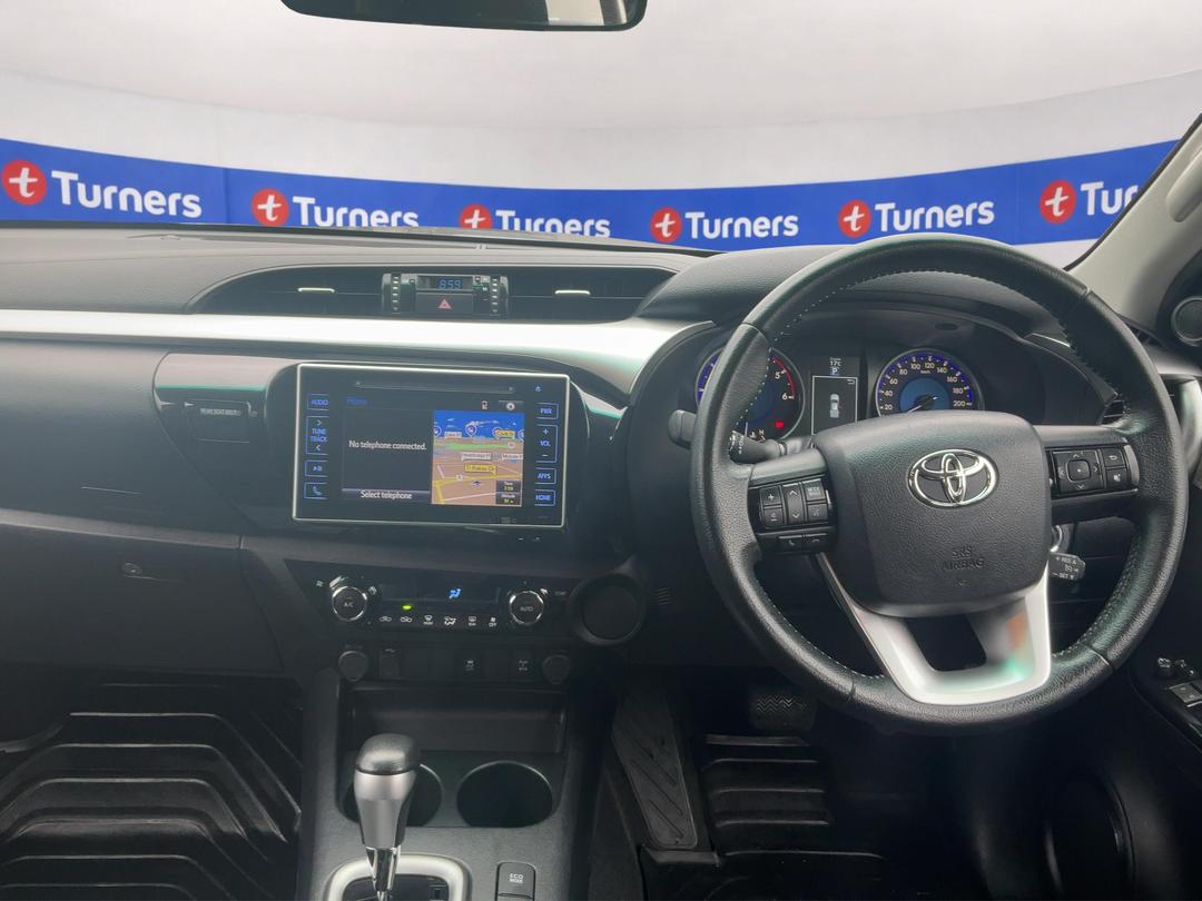 Photo '17' of Toyota Hilux