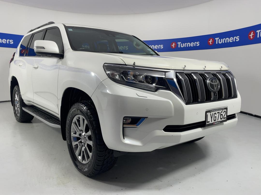 Photo '1' of Toyota Landcruiser Prado