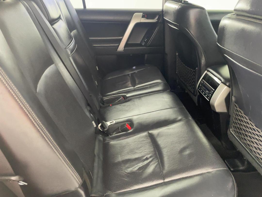Photo '20' of Toyota Landcruiser Prado