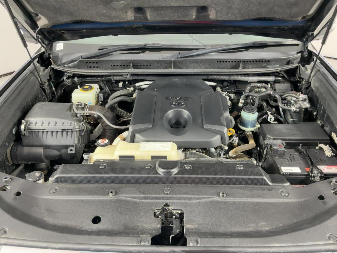Photo '13' of Toyota Landcruiser Prado