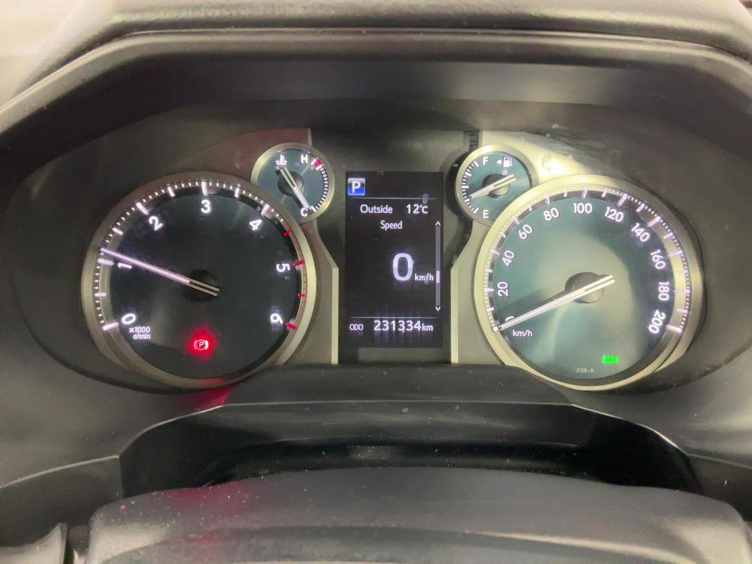 Photo '21' of Toyota Landcruiser Prado