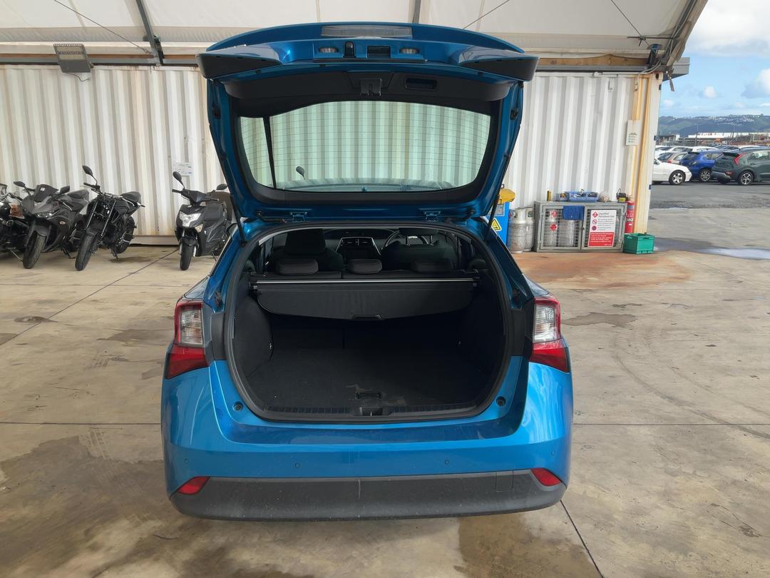 Photo '9' of Toyota Prius Hybrid