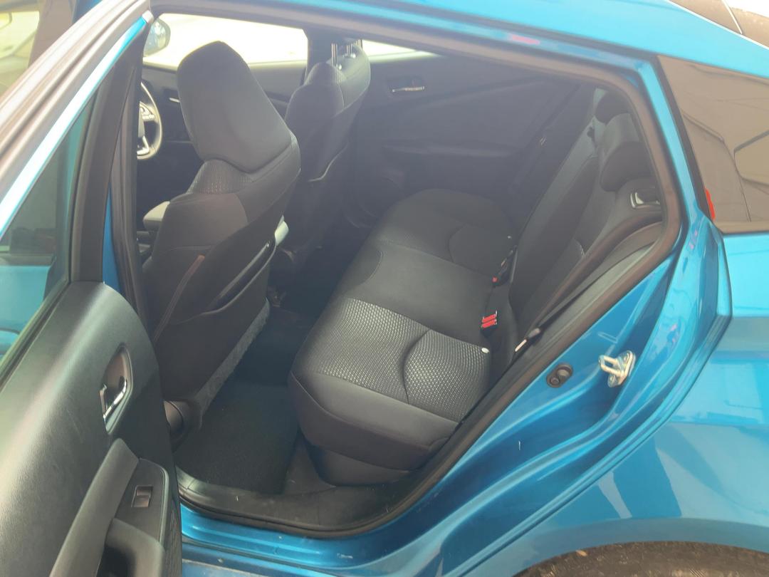 Photo '18' of Toyota Prius Hybrid