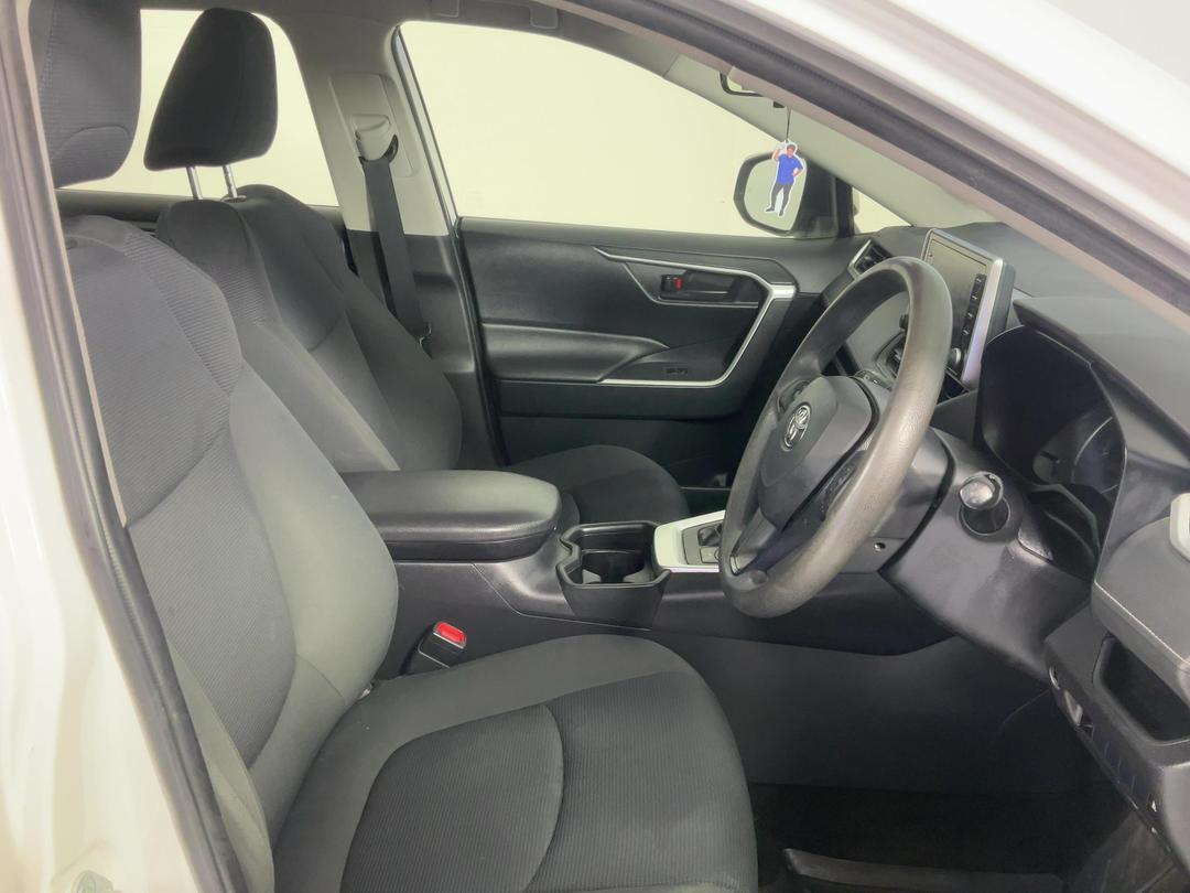 Photo '16' of Toyota Rav4