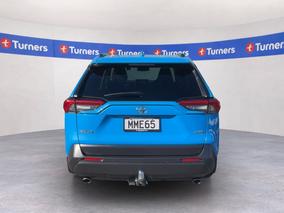 Photo '6' of Toyota Rav4