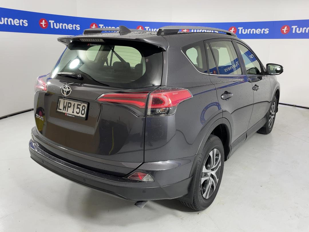 Photo '7' of Toyota Rav4