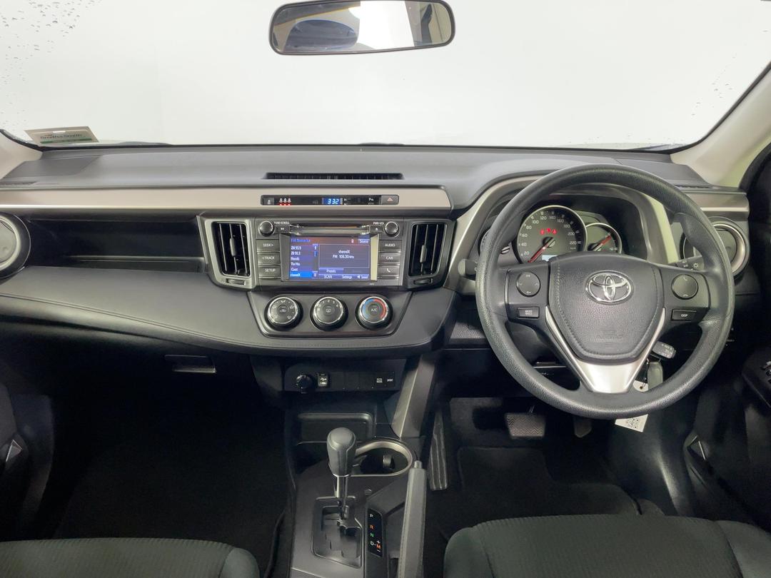 Photo '17' of Toyota Rav4