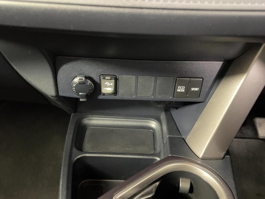 Photo '23' of Toyota Rav4