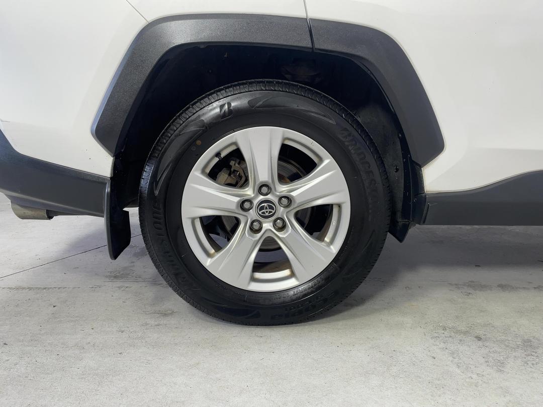 Photo '12' of Toyota Rav4