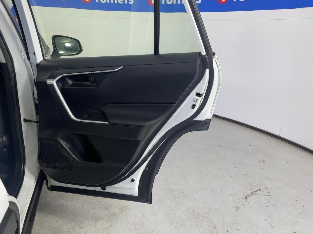 Photo '19' of Toyota Rav4