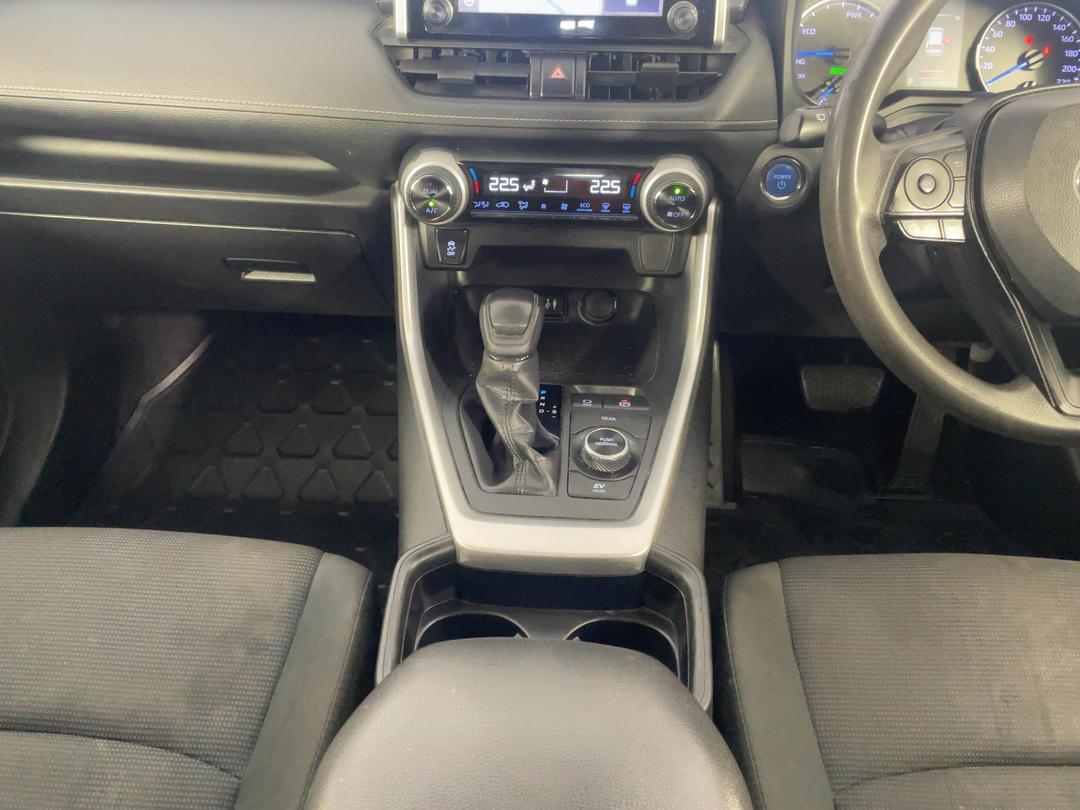 Photo '18' of Toyota Rav4