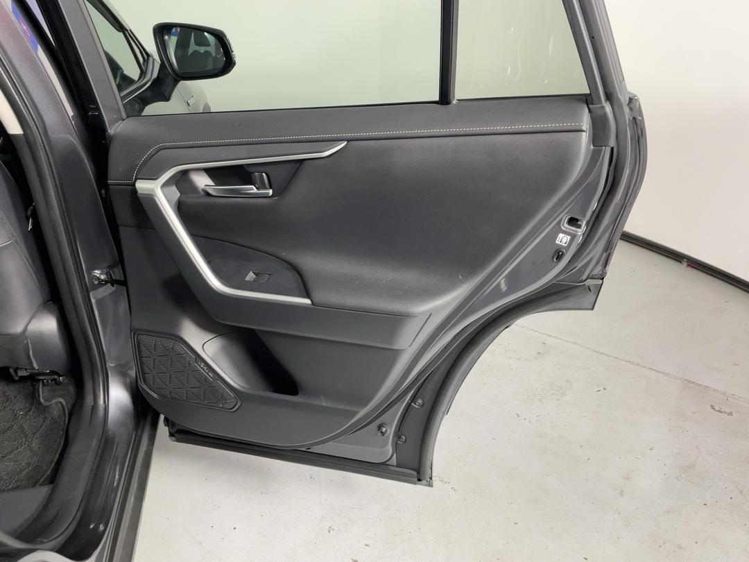 Photo '19' of Toyota Rav4