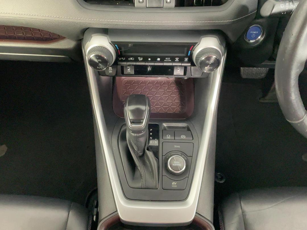 Photo '18' of Toyota Rav4