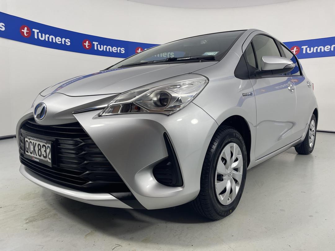 Photo '4' of Toyota Vitz