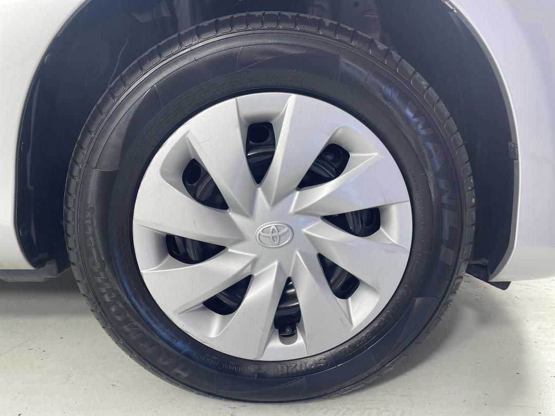 Photo '9' of Toyota Vitz