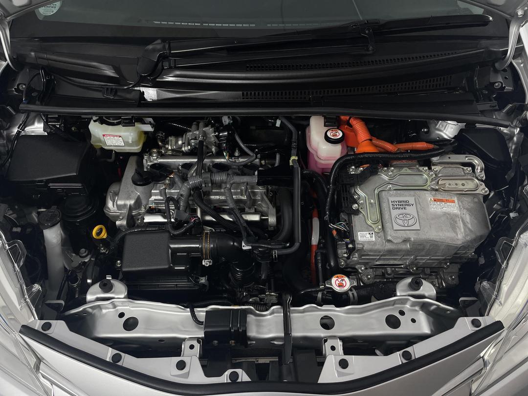 Photo '13' of Toyota Vitz