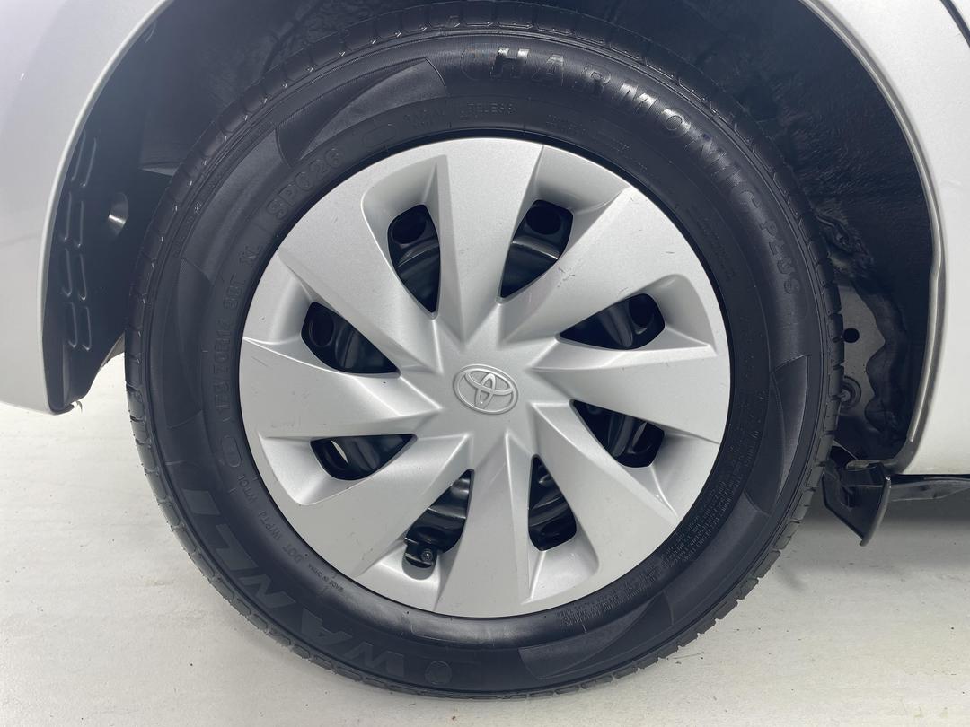 Photo '12' of Toyota Vitz