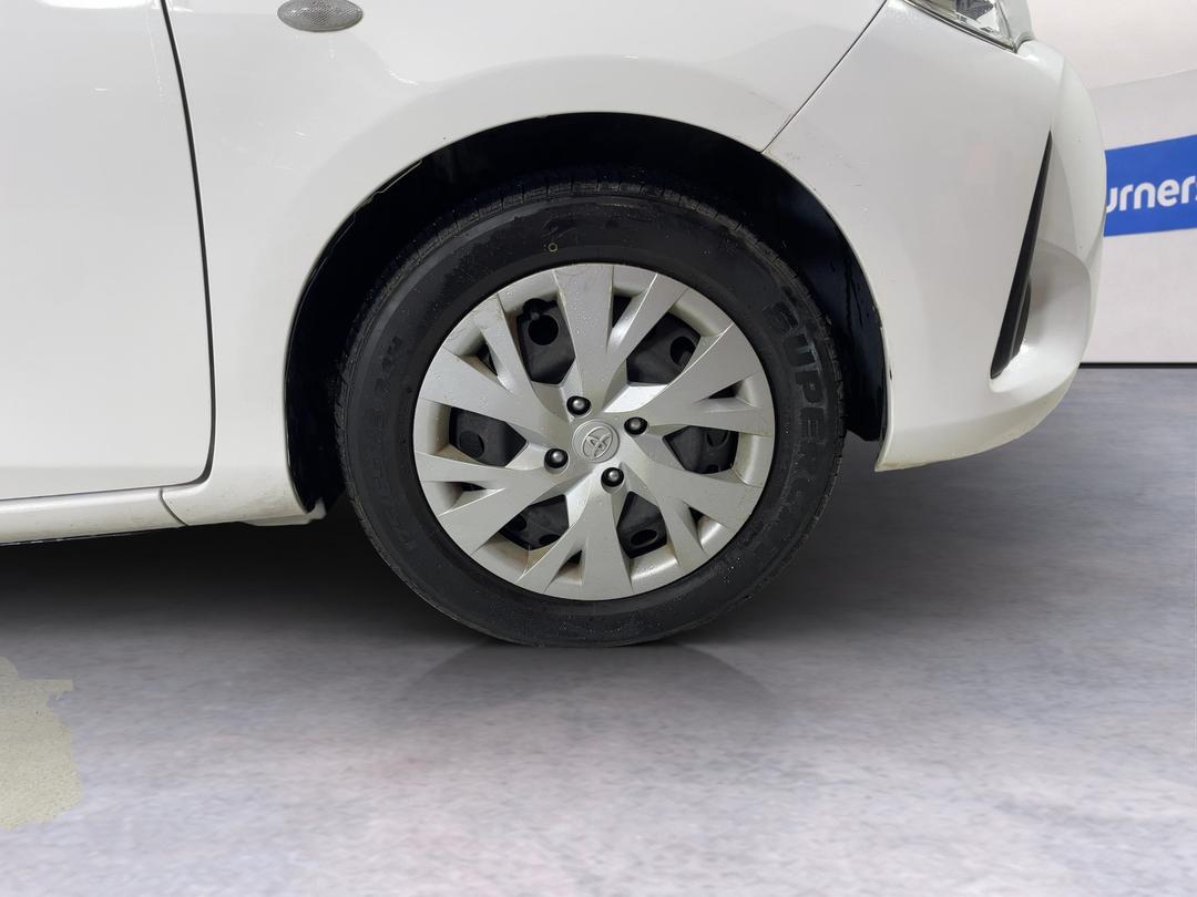 Photo '9' of Toyota Yaris