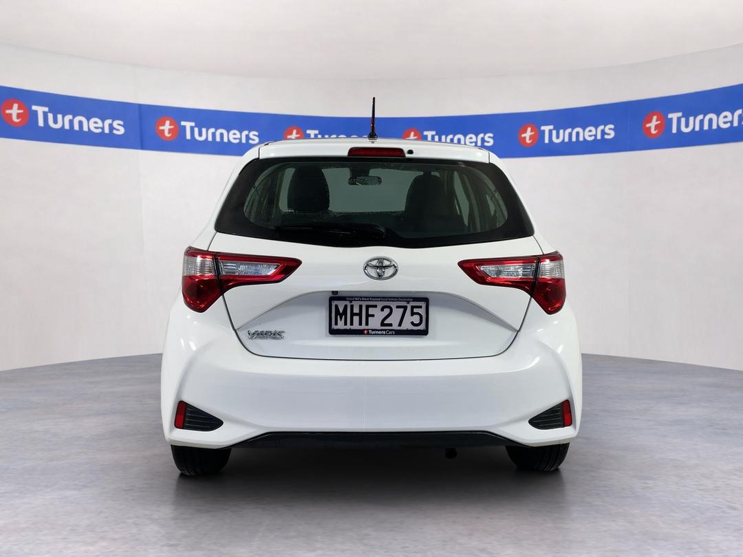 Photo '6' of Toyota Yaris