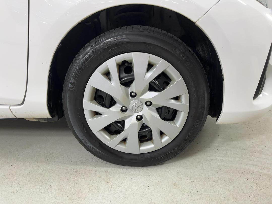 Photo '9' of Toyota Yaris