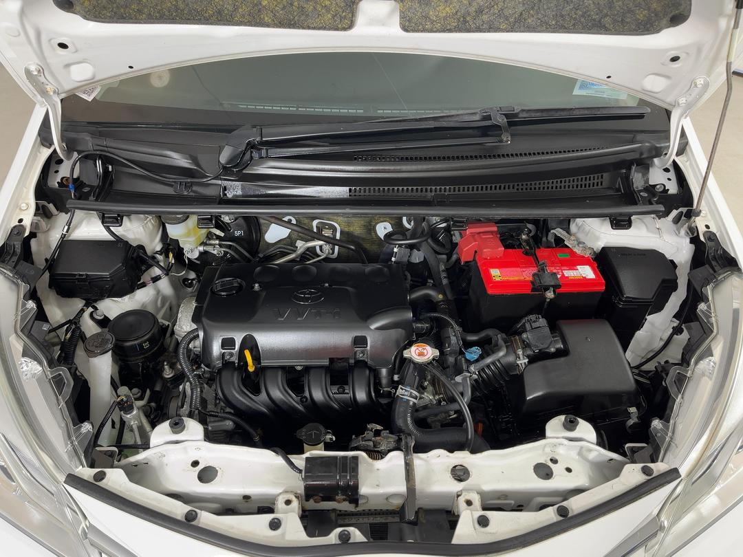 Photo '13' of Toyota Yaris