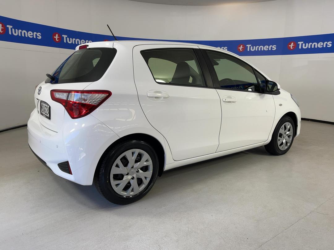 Photo '7' of Toyota Yaris