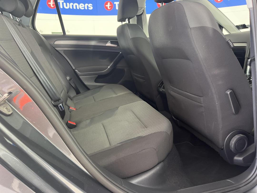 Photo '20' of Volkswagen Golf