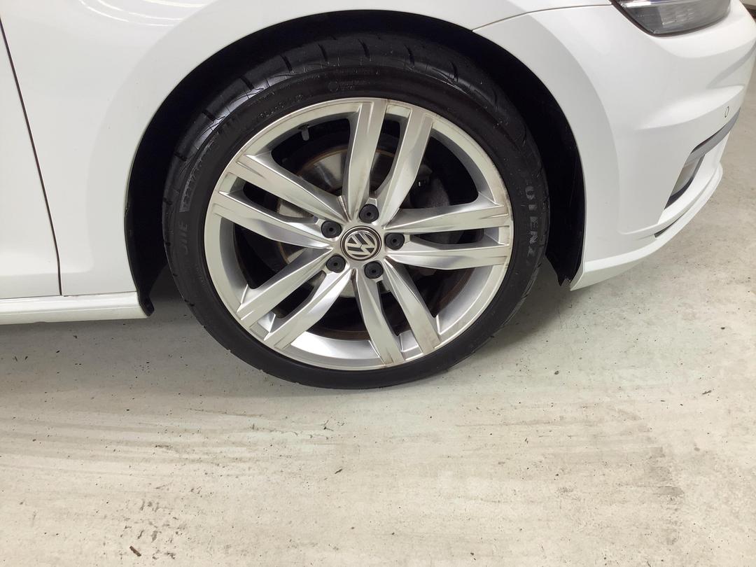 Photo '9' of Volkswagen Golf