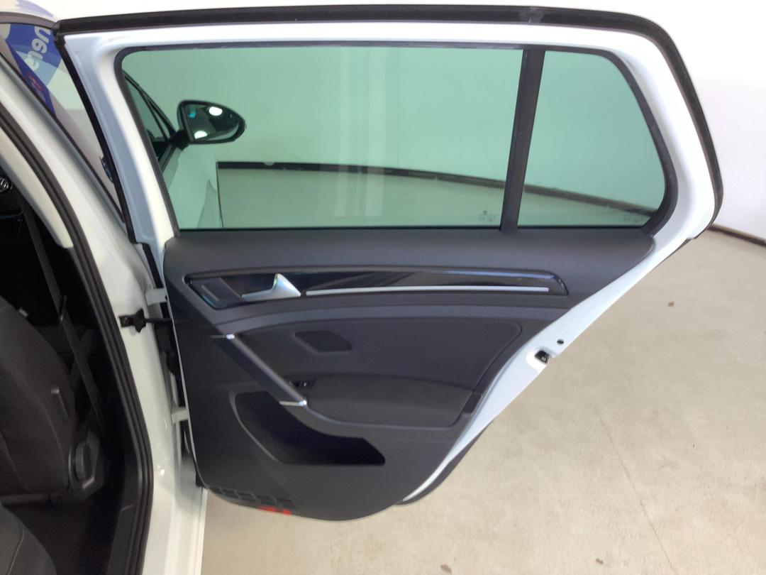 Photo '19' of Volkswagen Golf