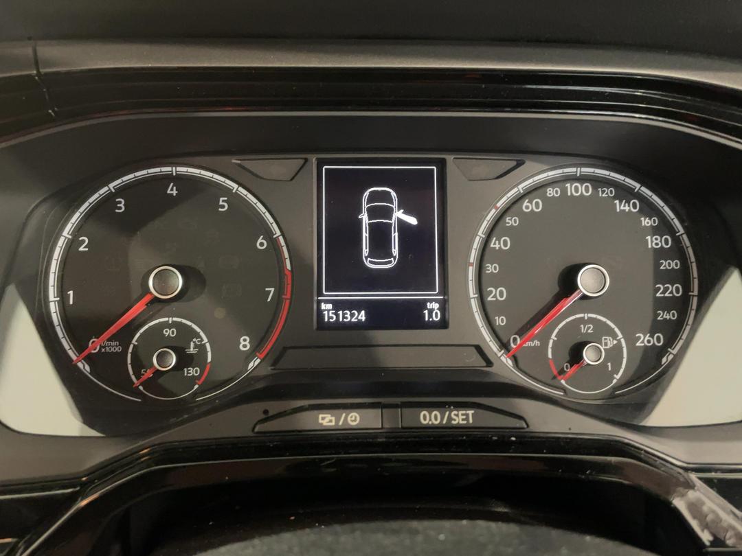 Photo '21' of Volkswagen Polo
