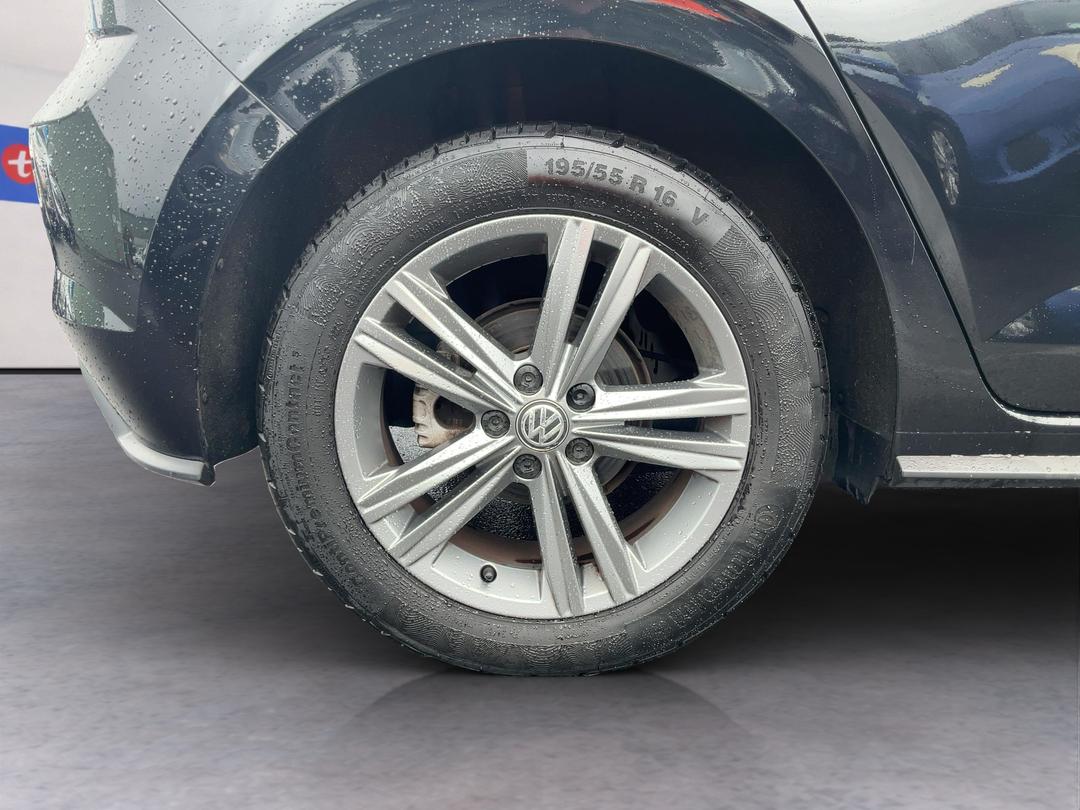 Photo '12' of Volkswagen Polo