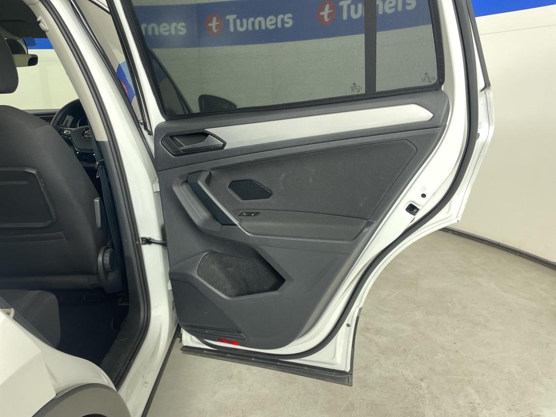 Photo '19' of Volkswagen Tiguan