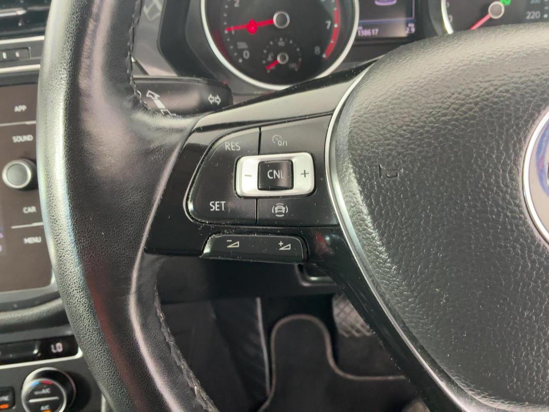 Photo '24' of Volkswagen Tiguan