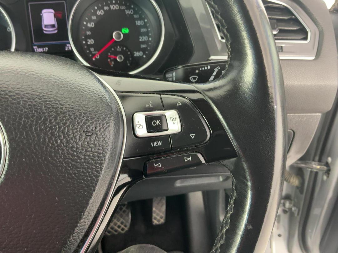 Photo '25' of Volkswagen Tiguan
