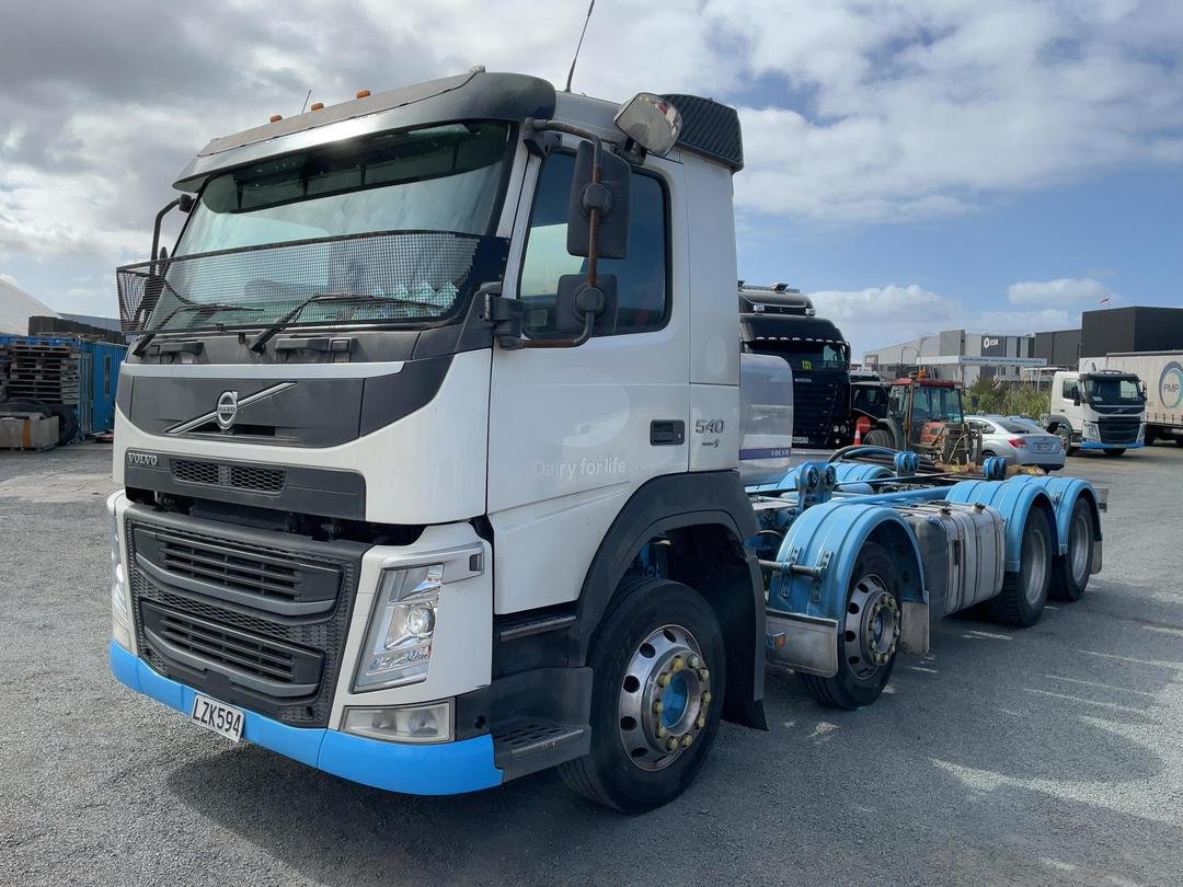 Photo '9' of Volvo FM540 Cab Chassis