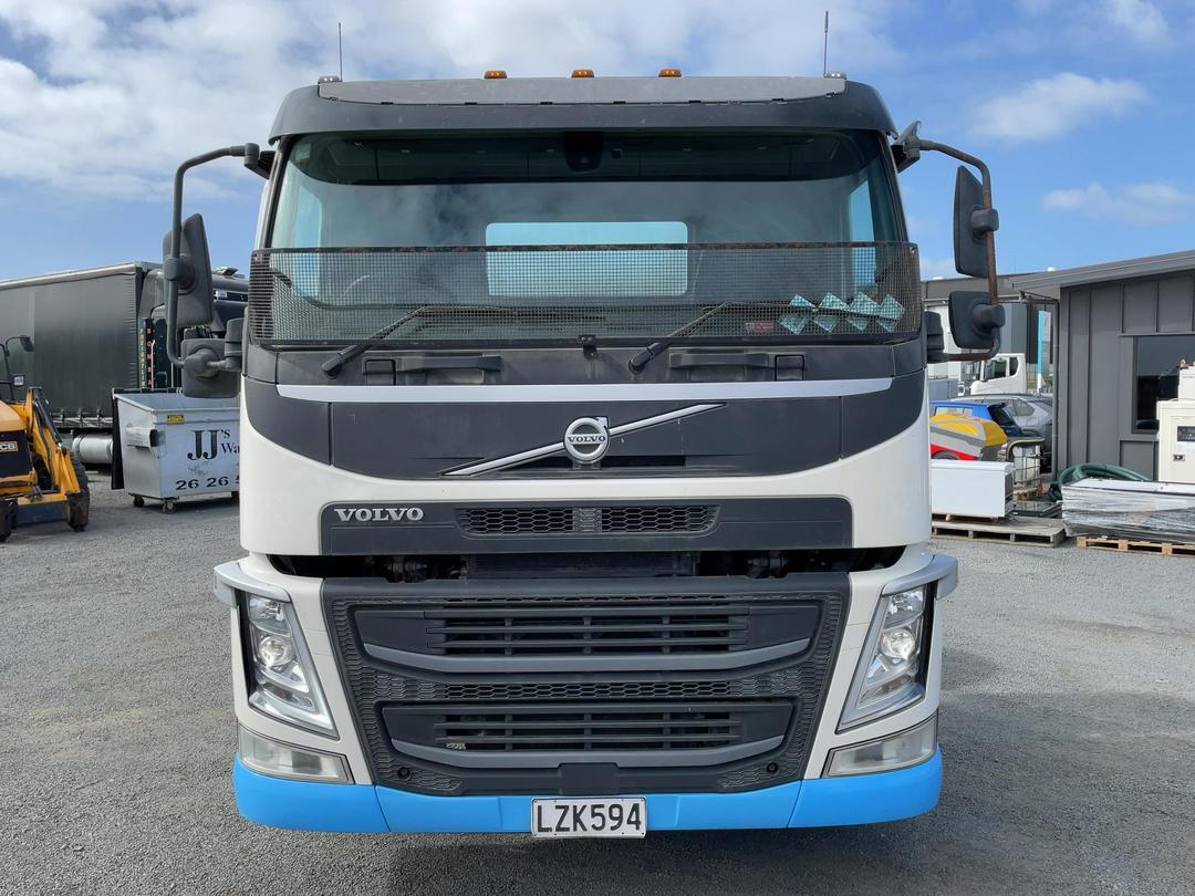 Photo '10' of Volvo FM540 Cab Chassis