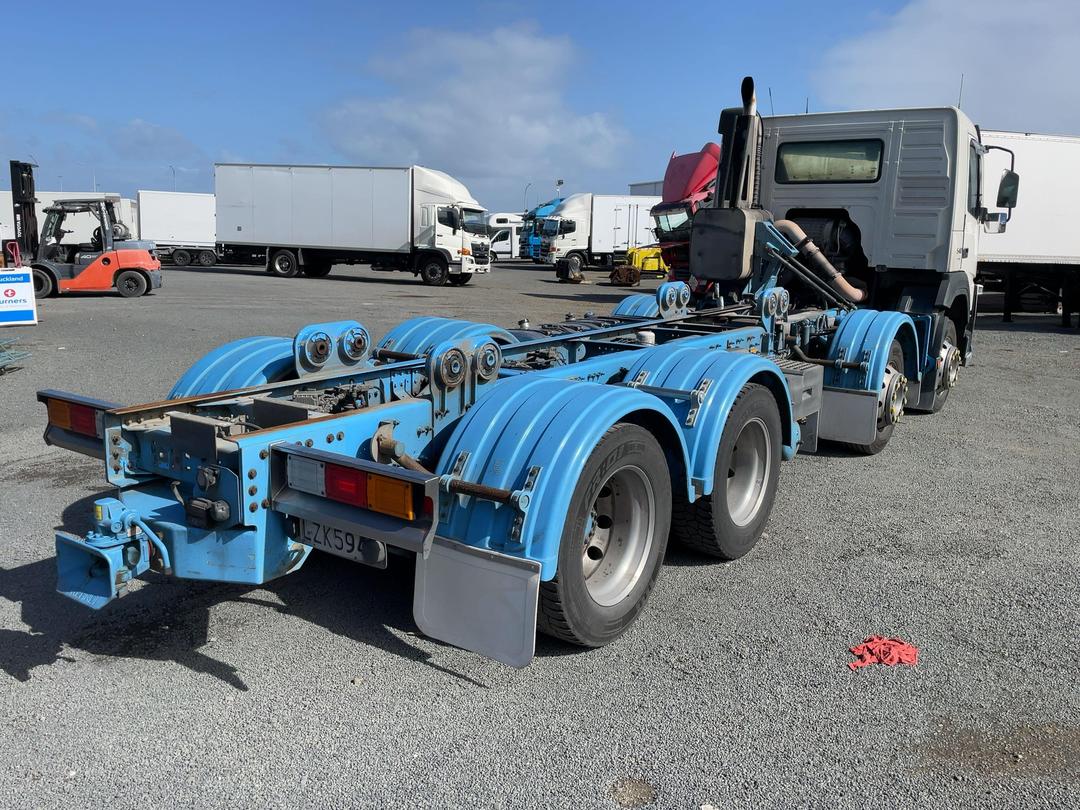 Photo '4' of Volvo FM540 Cab Chassis