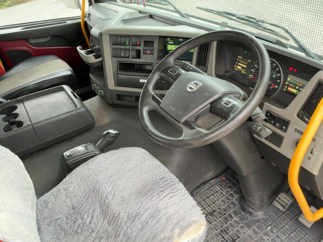 Photo '10' of Volvo FM540 Cab Chassis