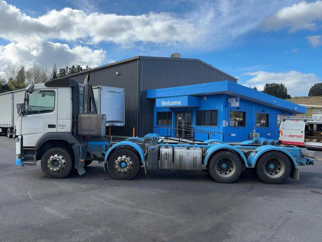 Photo '8' of Volvo FM540 Cab Chassis