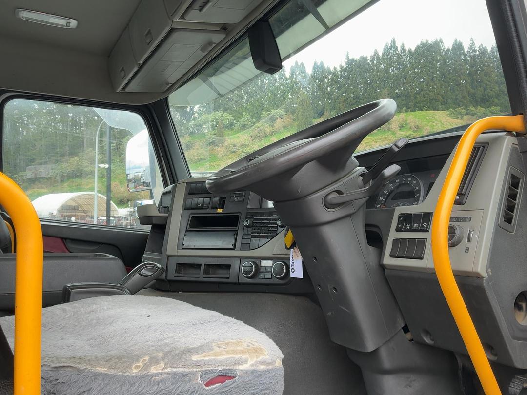 Photo '11' of Volvo FM540 Cab Chassis