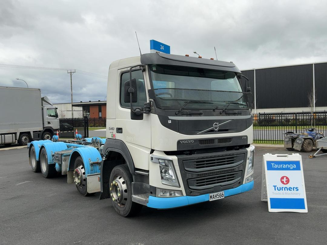 Photo '1' of Volvo FM540 Cab Chassis