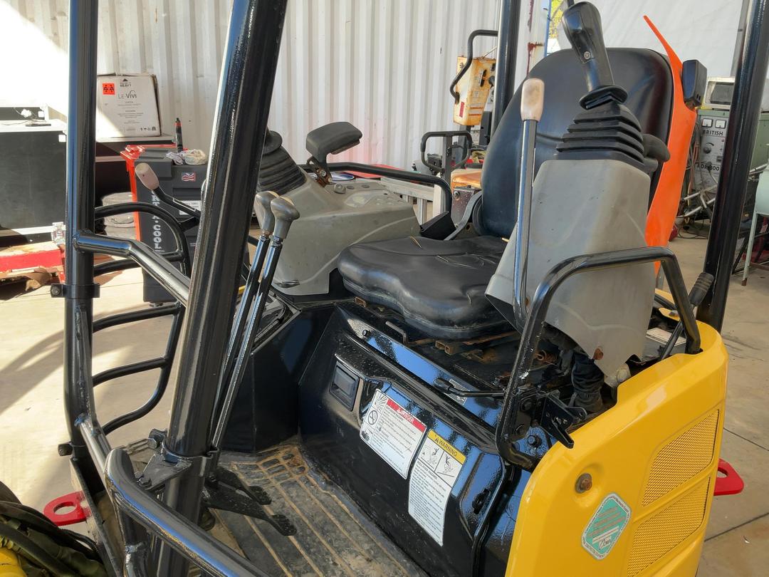 Photo '12' of Yanmar VIO17 Excavator
