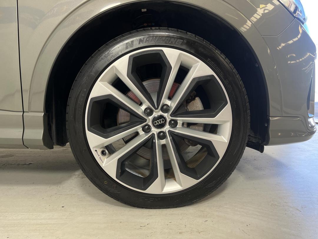 Photo '9' of Audi Q3