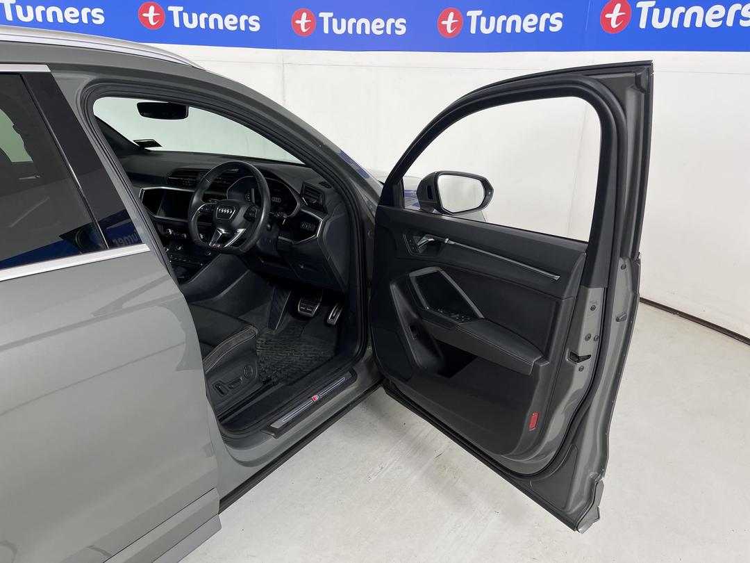 Photo '15' of Audi Q3