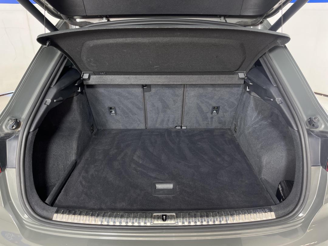 Photo '14' of Audi Q3