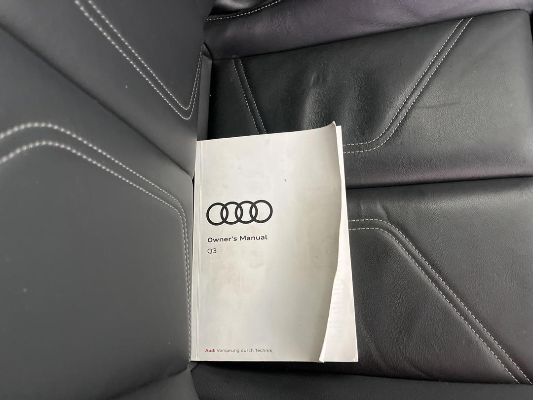 Photo '32' of Audi Q3